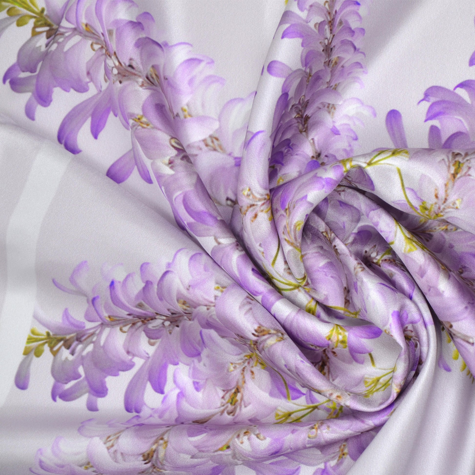 Seidenschal-kaufen-hamburg-design-tuch-mit-blumen