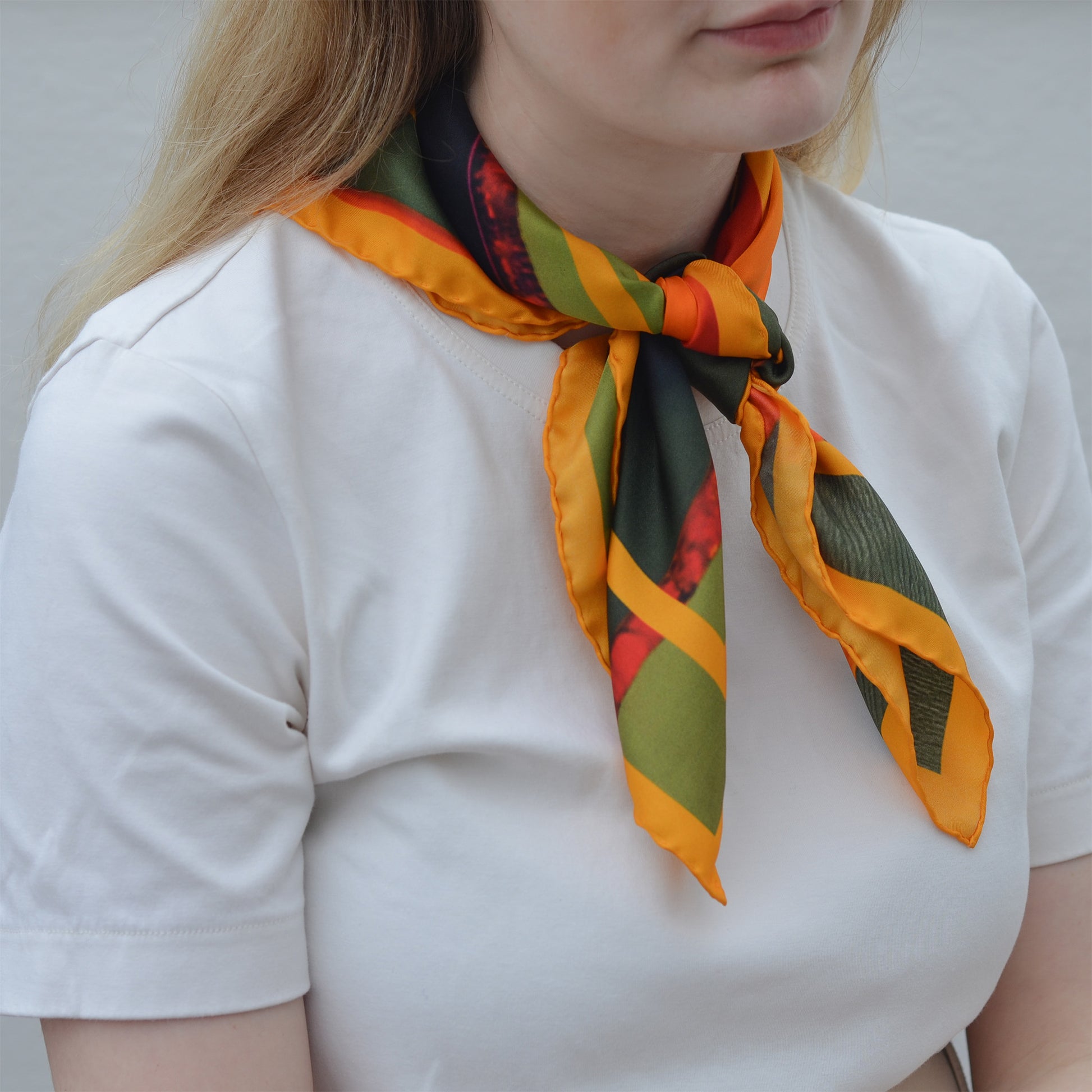 seidentuch-kaufen-hamburg-orange-damen
