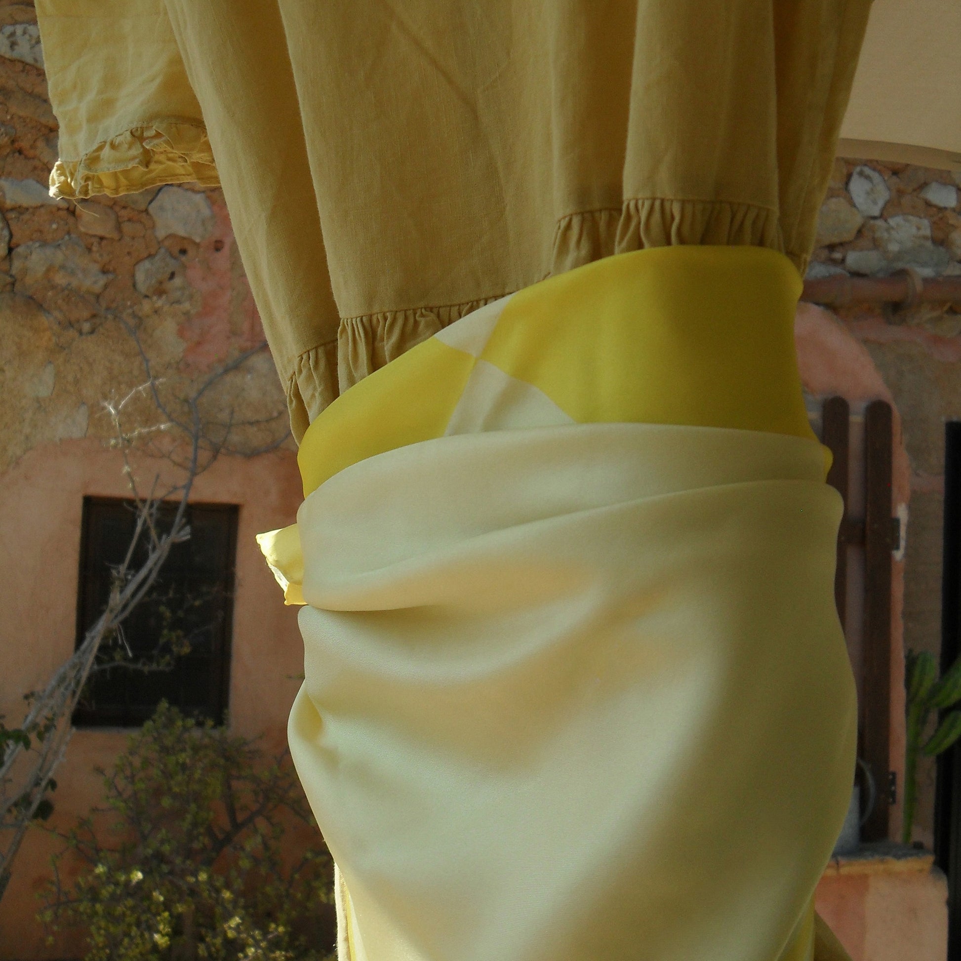 seidentuch-four-yellow-kaufen-tuch-gelb