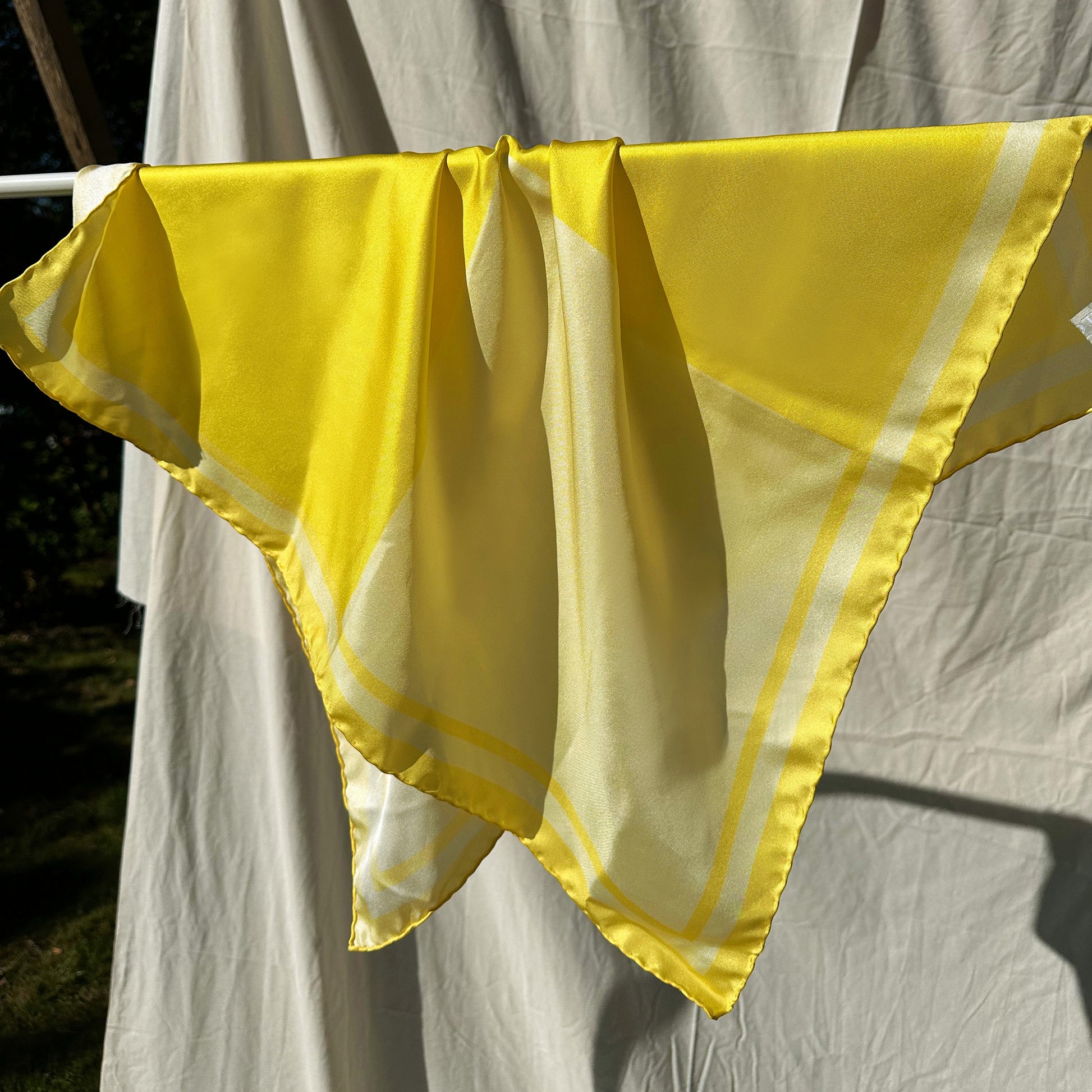 seidentuch-four-yellow-kaufen-tuch-gelb