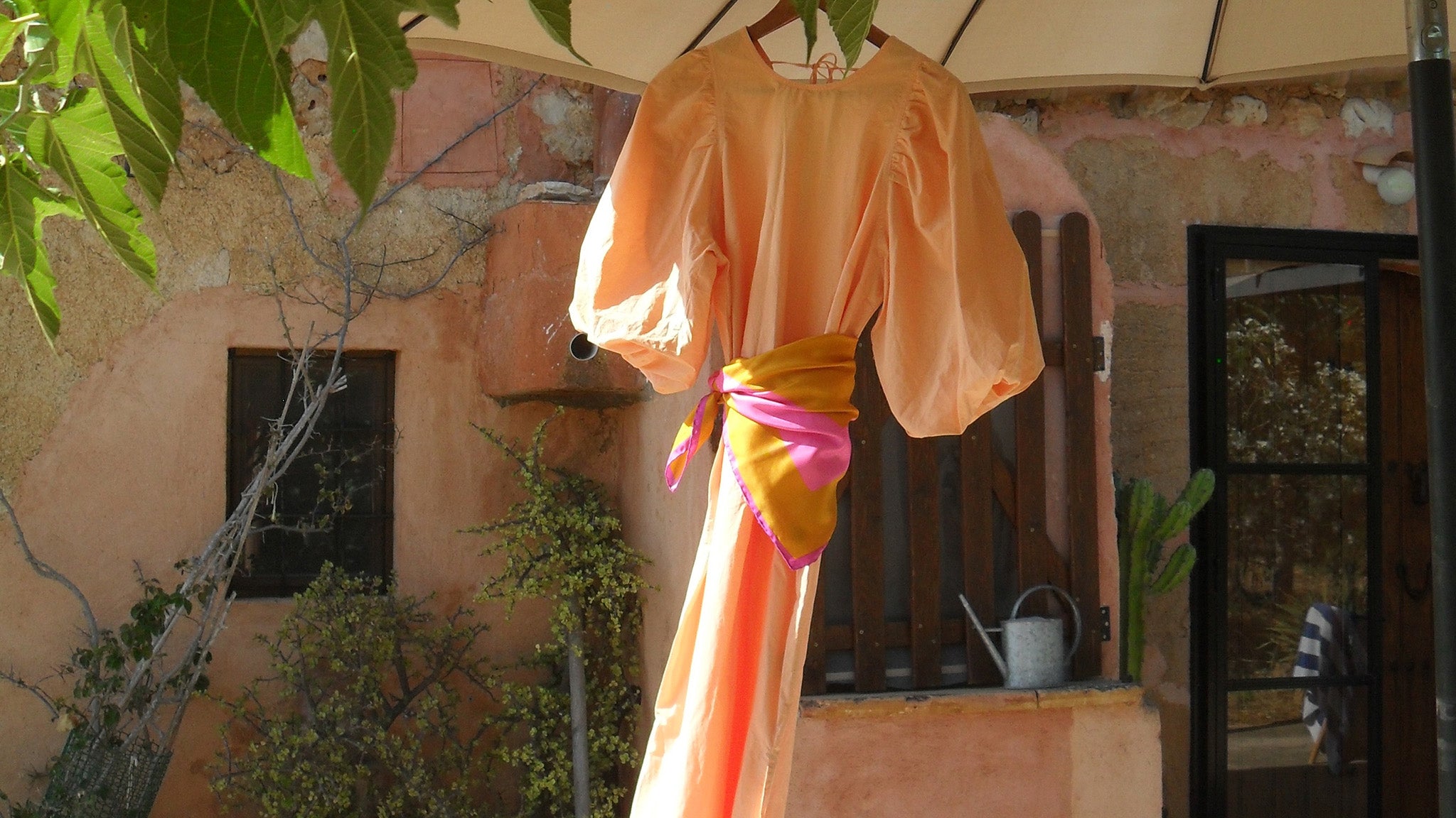 charlottew-seidentuch-orange-pink-summer-fashion