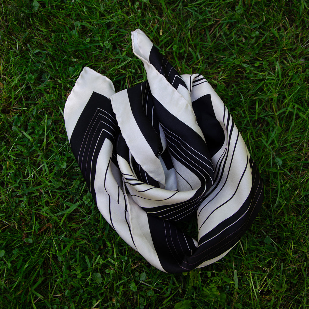 seidentuch-schwarz-weiß-kaufen-hamburg